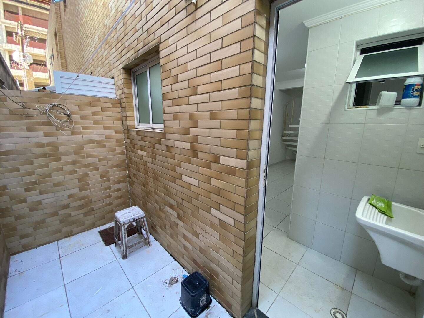 Sobrado à venda no Canto do Forte: 