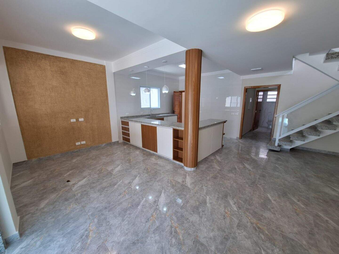 Sobrado à venda no Balneário Flórida: 