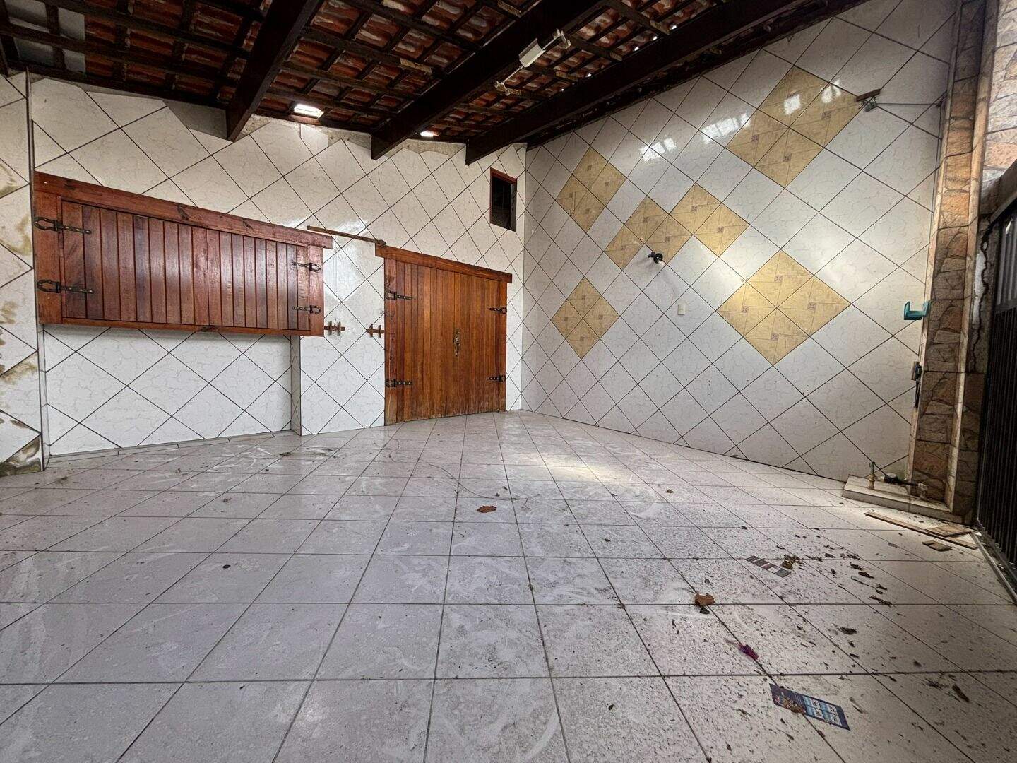 Sobrado à venda no Canto do Forte: 