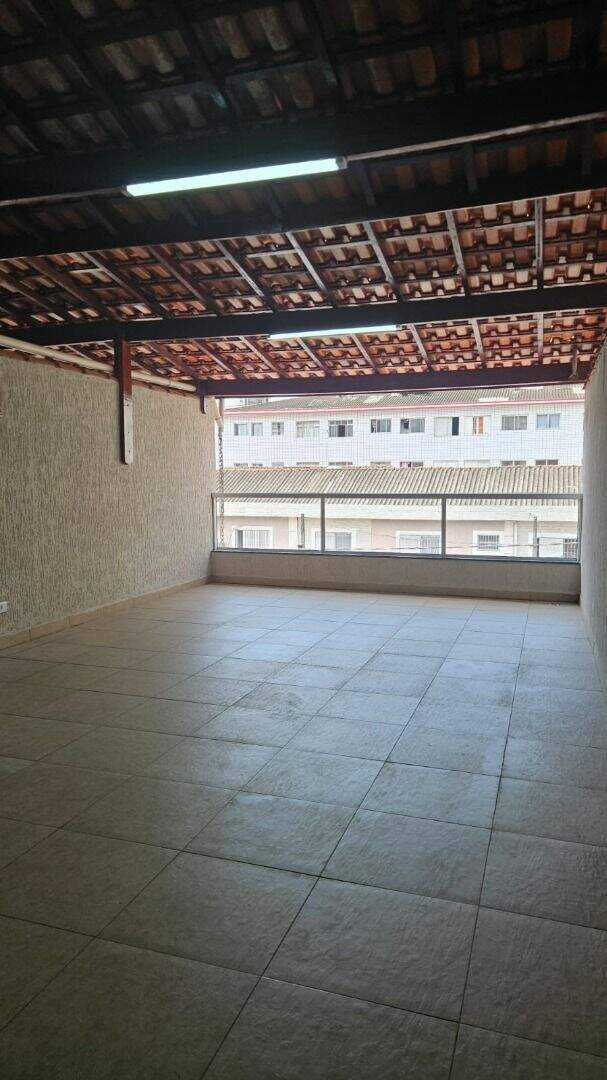 Sobrado à venda no Guilhermina: 