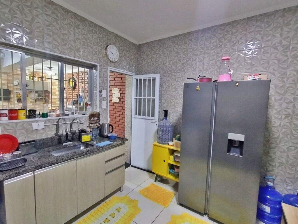 Sobrado à venda no Tupi: 