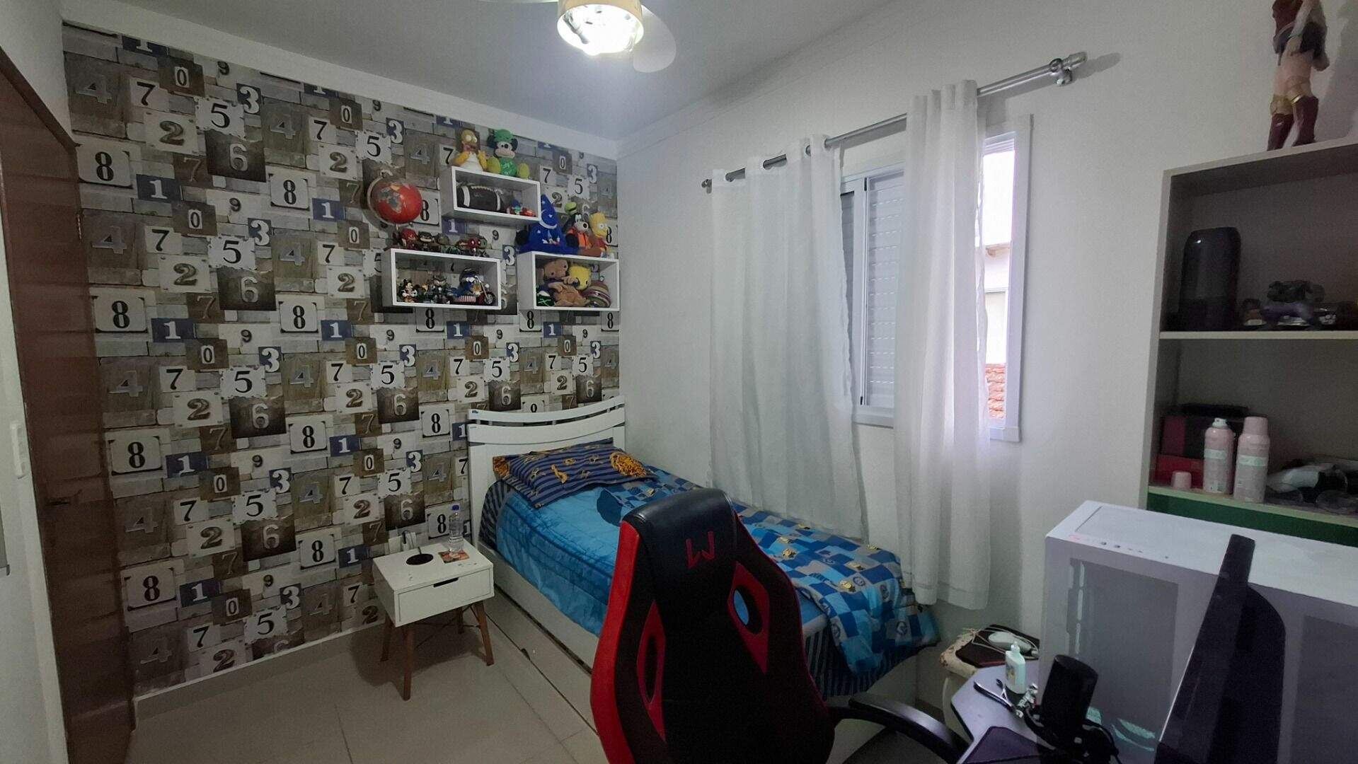 Sobrado à venda no Ocian: 