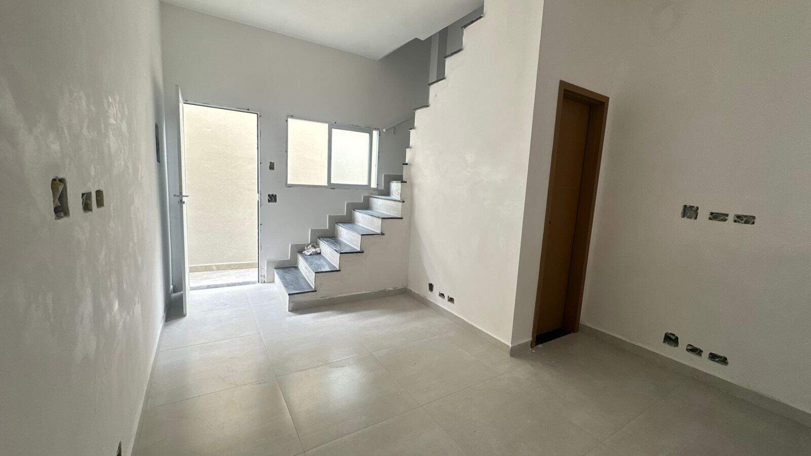 Sobrado à venda no Aviação: 