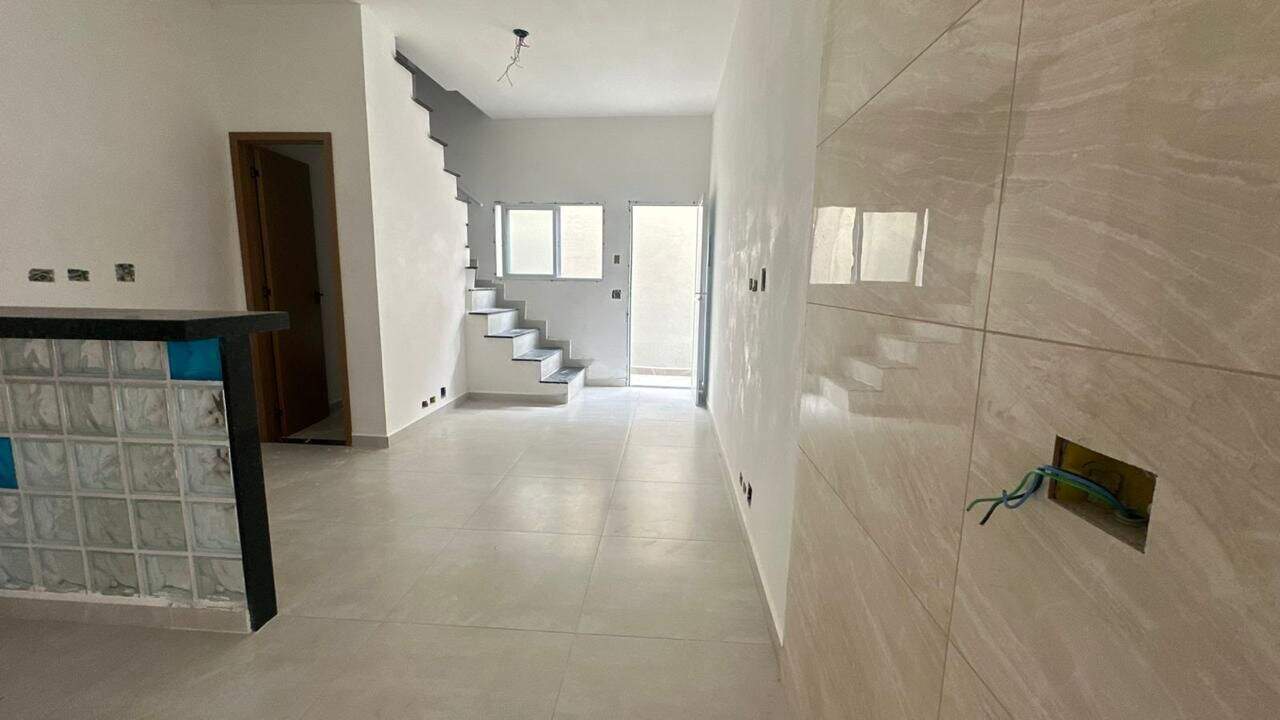 Sobrado à venda no Aviação: 