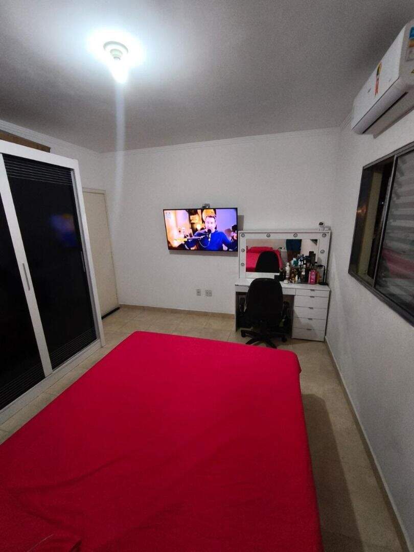 Sobrado à venda no Jardim Alice: 