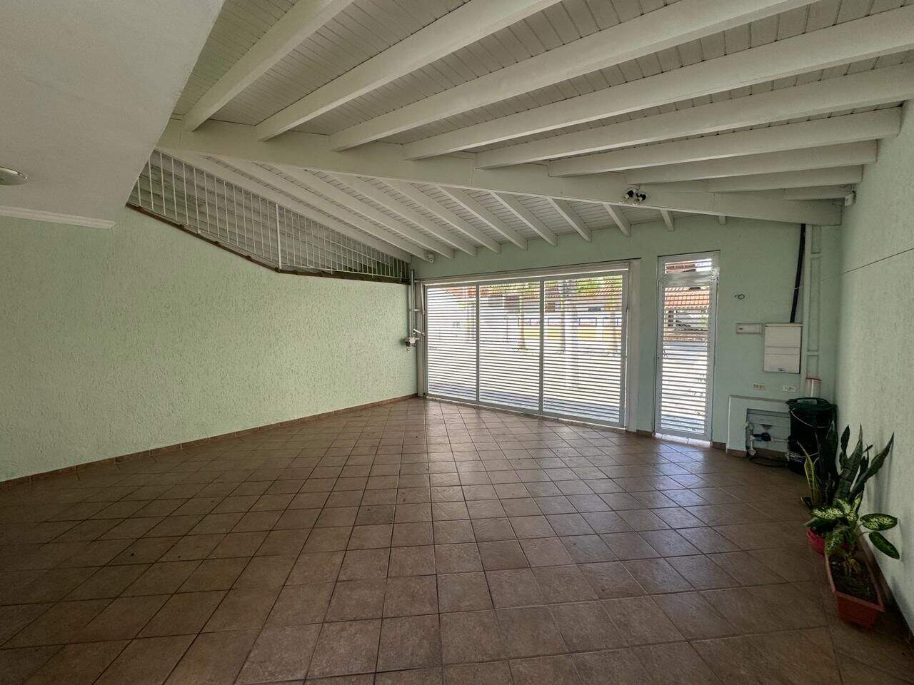 Sobrado à venda no Guilhermina: 