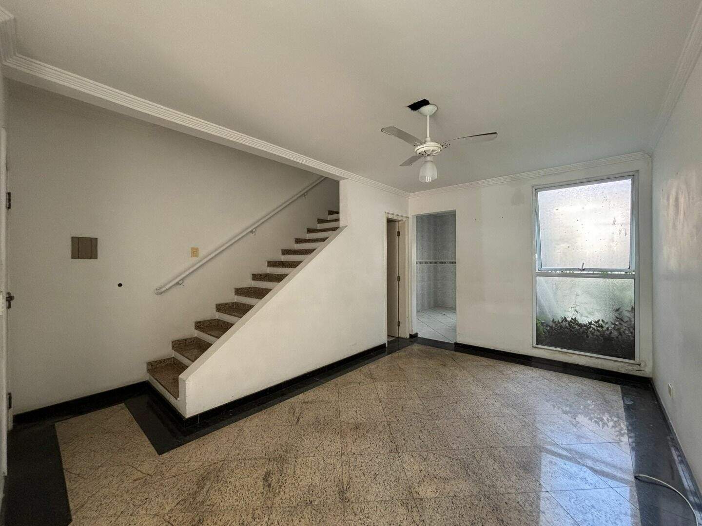 Sobrado à venda no Canto do Forte: 