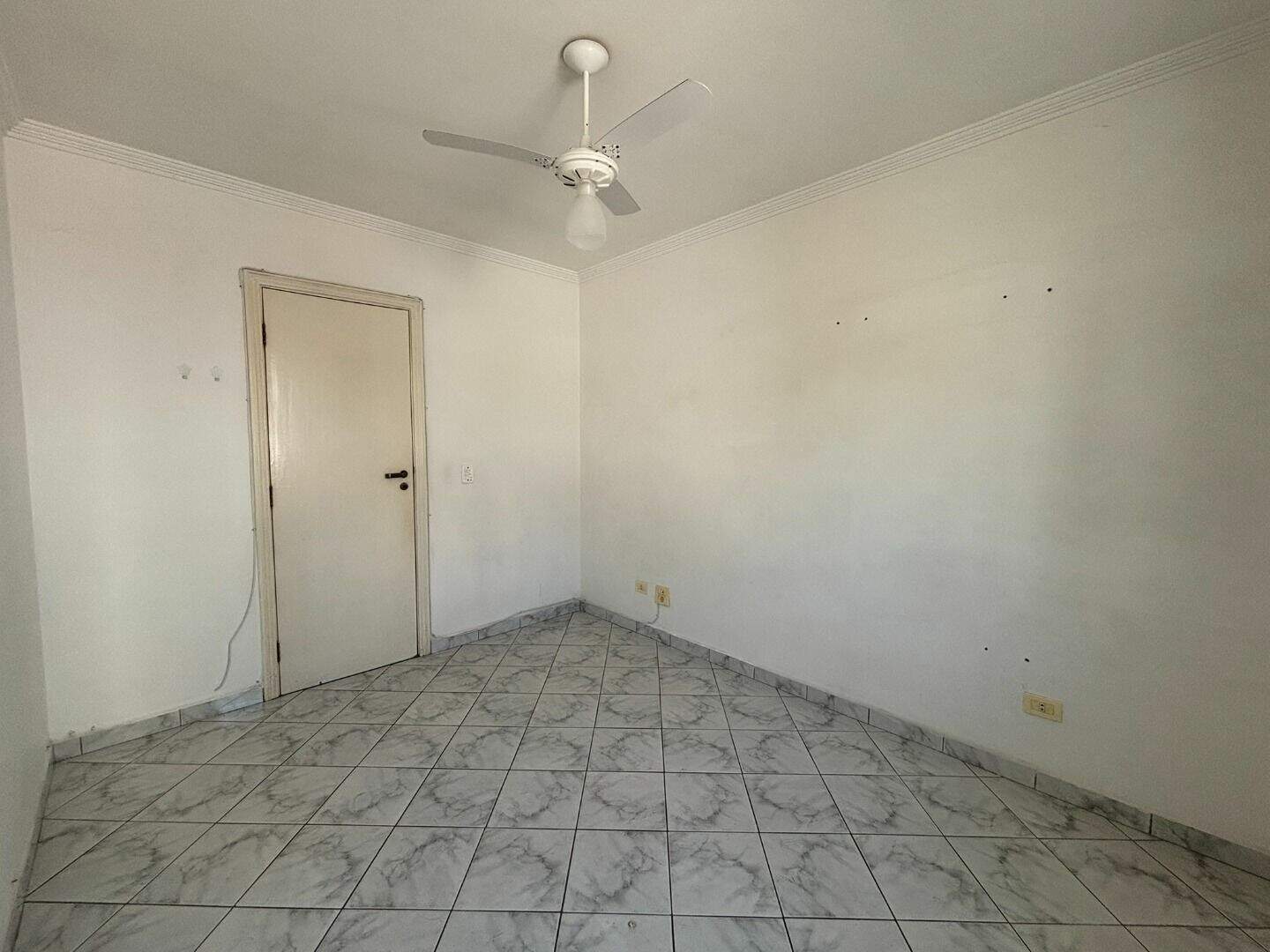Sobrado à venda no Canto do Forte: 