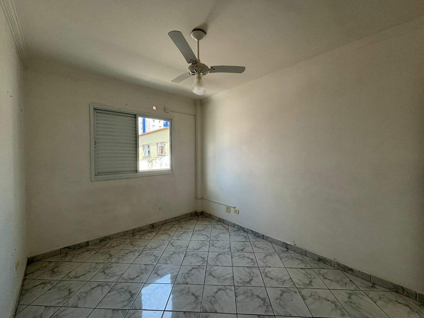 Sobrado à venda no Canto do Forte: 