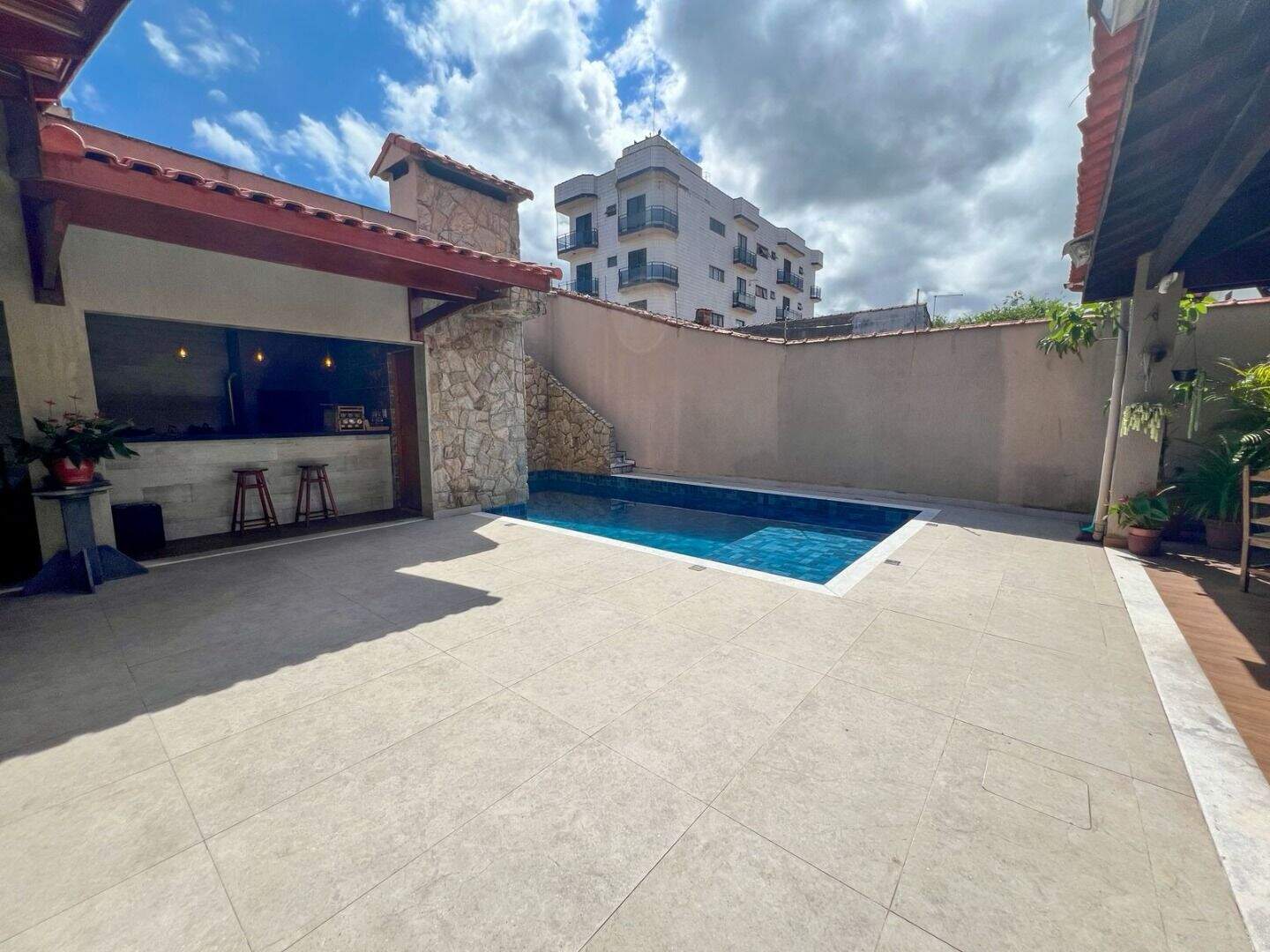Sobrado à venda no Balneário Flórida: 