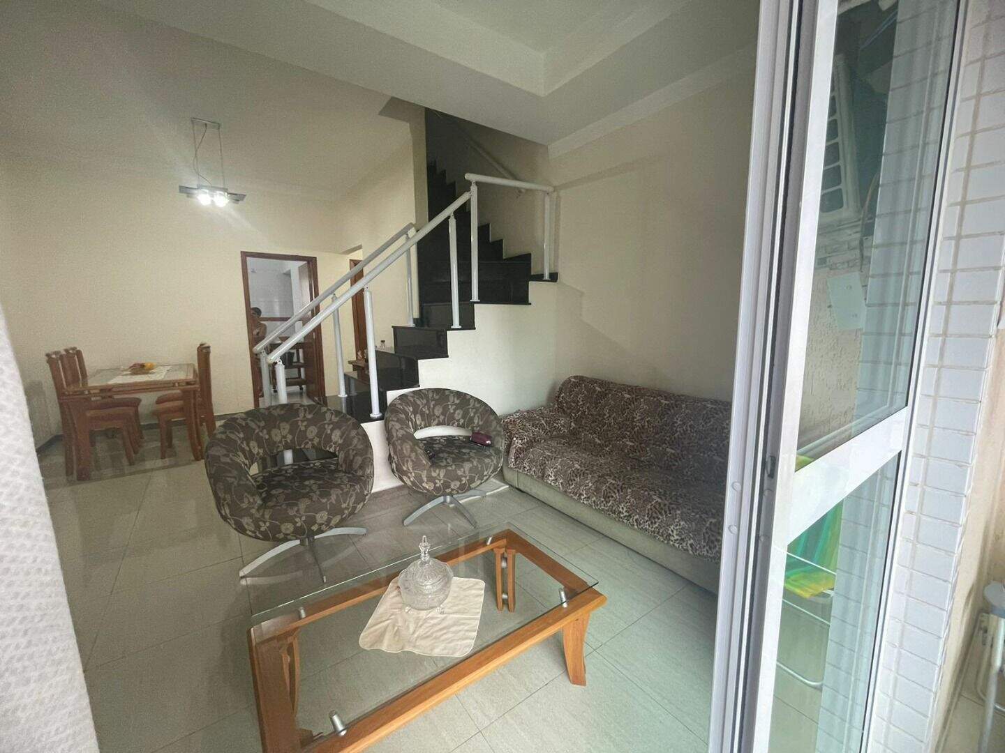 Sobrado à venda no Guilhermina: 
