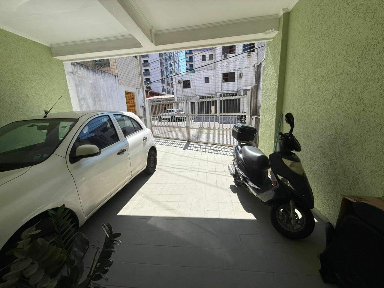 Sobrado à venda no Ocian: 