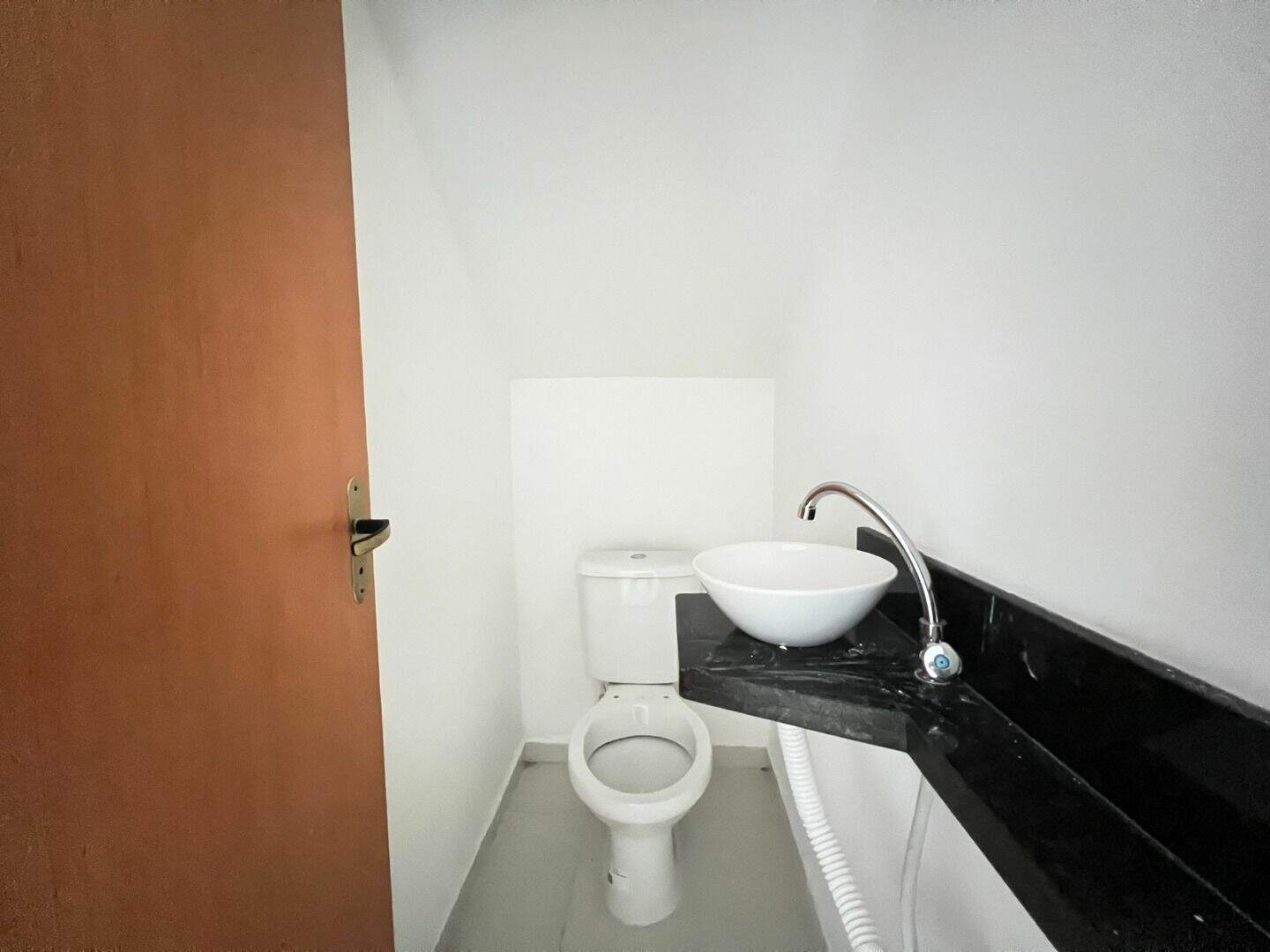 Sobrado à venda no Mirim: 