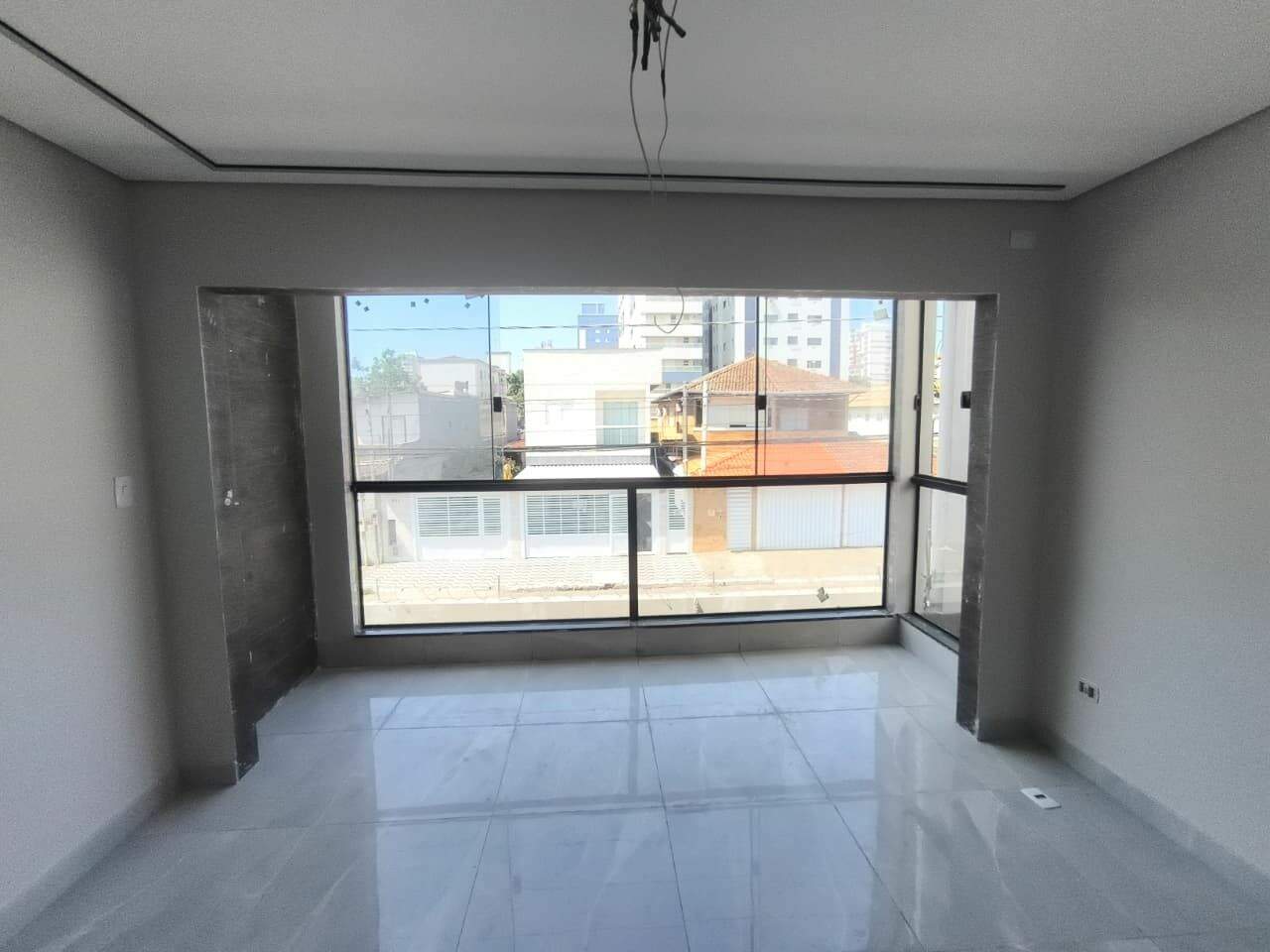 Sobrado à venda no Guilhermina: 