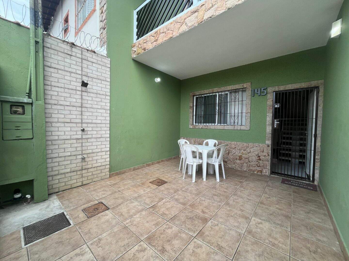 Sobrado à venda no Vilamar: 