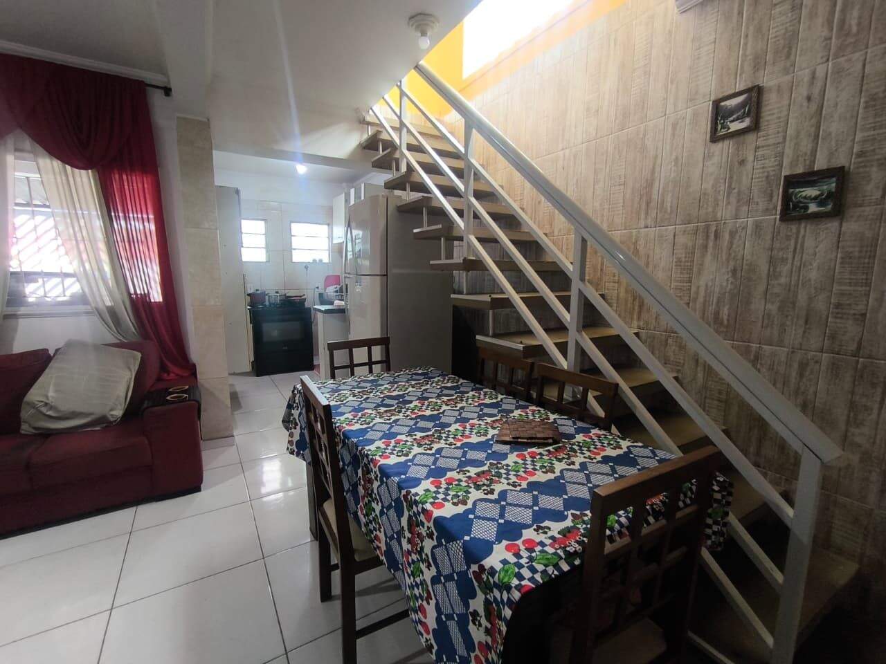 Sobrado à venda no Ocian: 