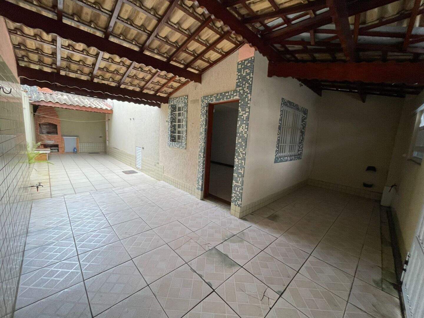 Sobrado à venda no Guilhermina: 
