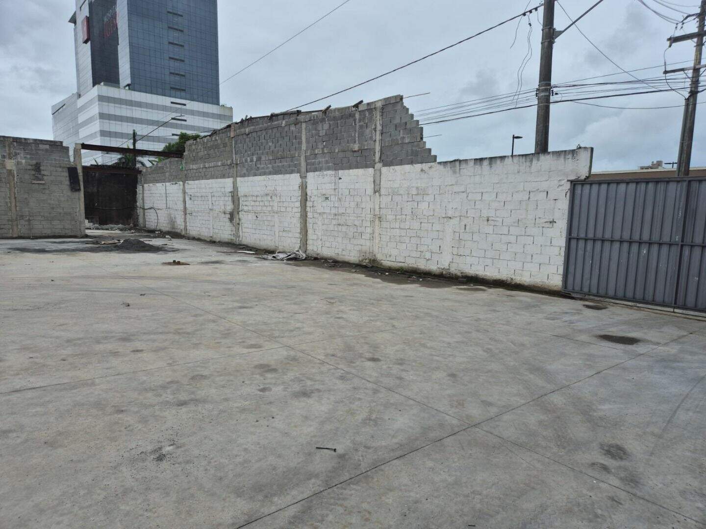 Terreno à venda no Guilhermina: 