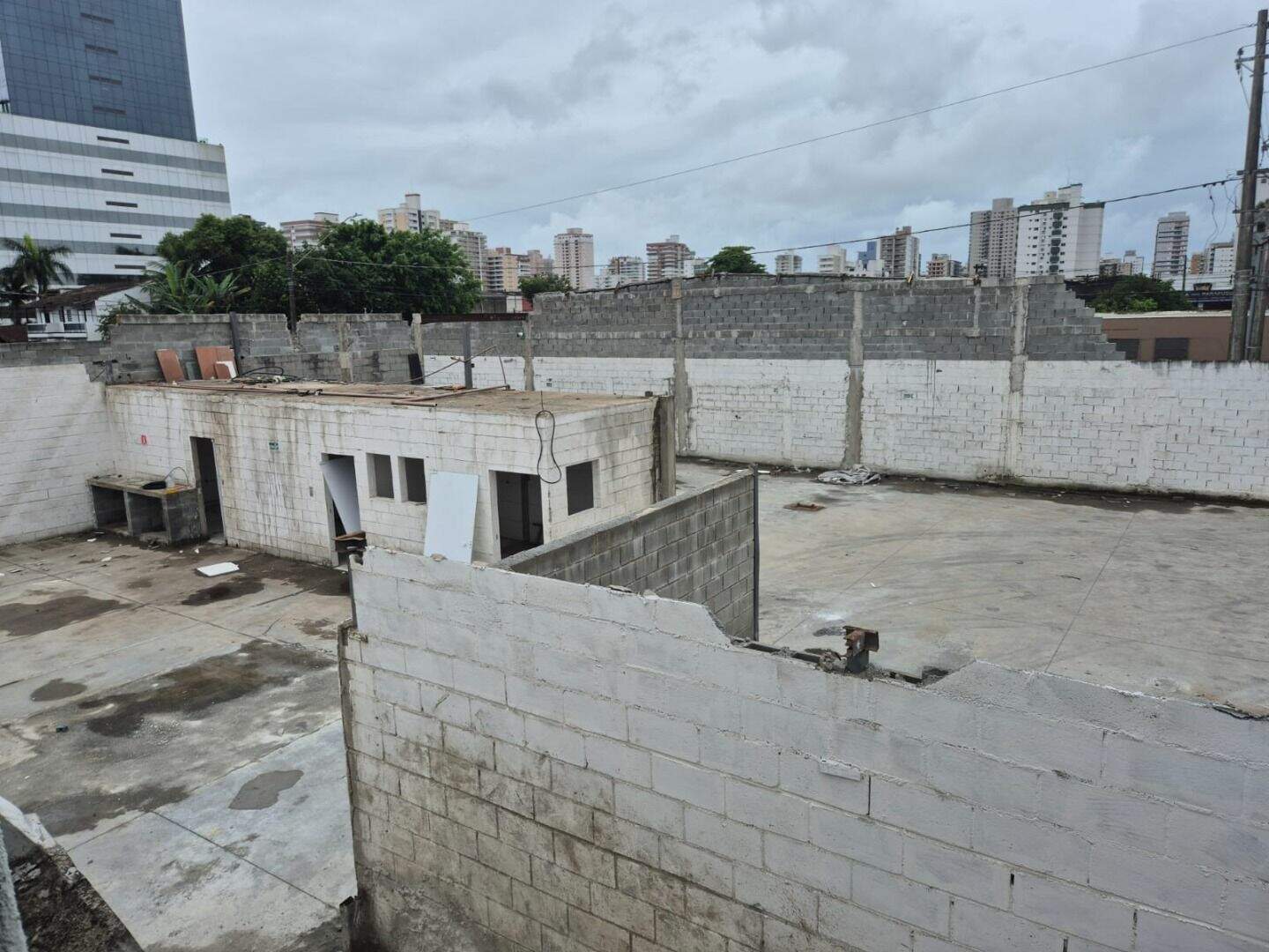 Terreno à venda no Guilhermina: 