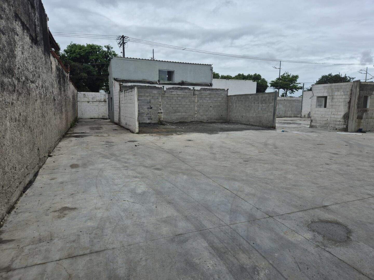 Terreno à venda no Guilhermina: 