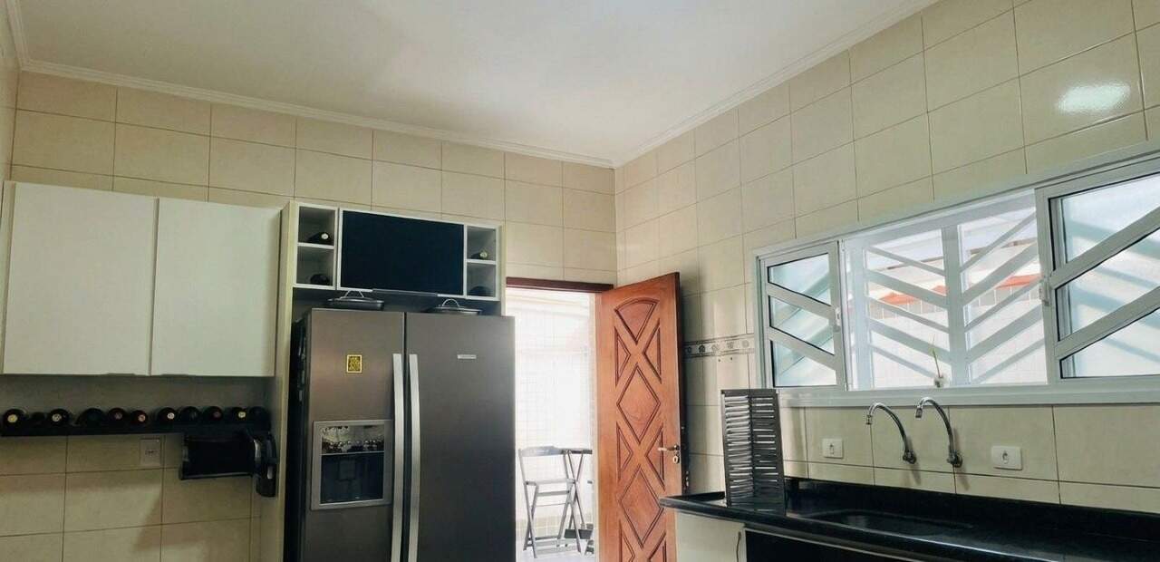 Sobrado à venda no Tupi: 