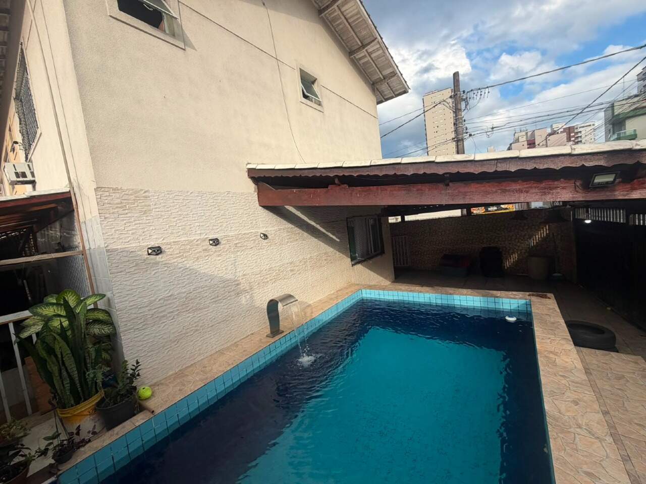 Sobrado à venda no Aviação: 