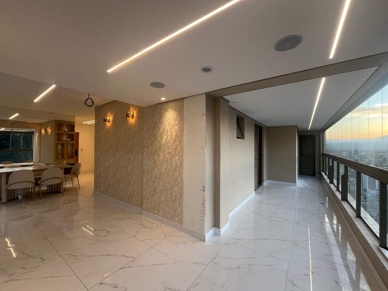 Apartamento à venda no Canto do Forte: 