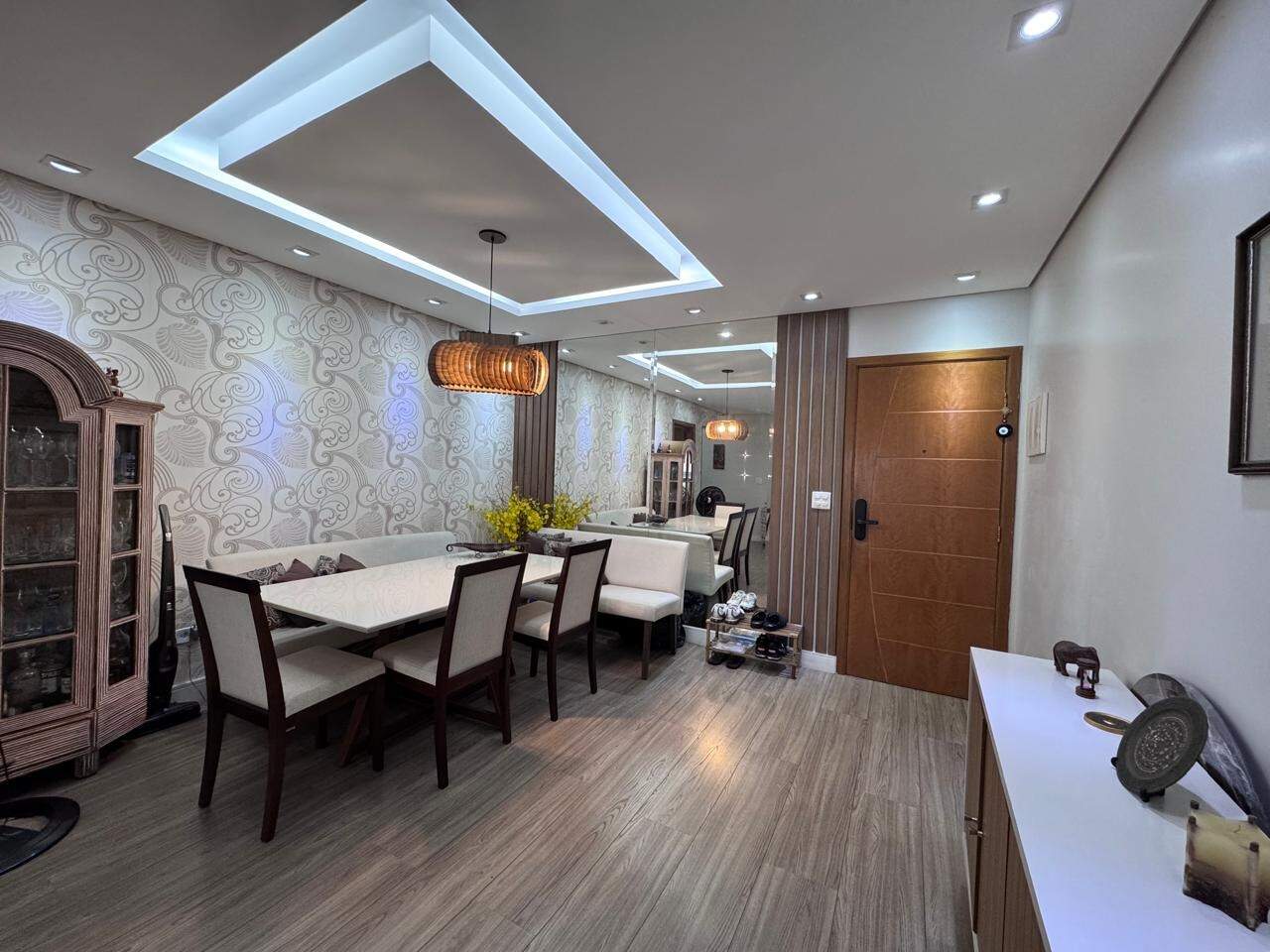Apartamento à venda no Canto do Forte: 