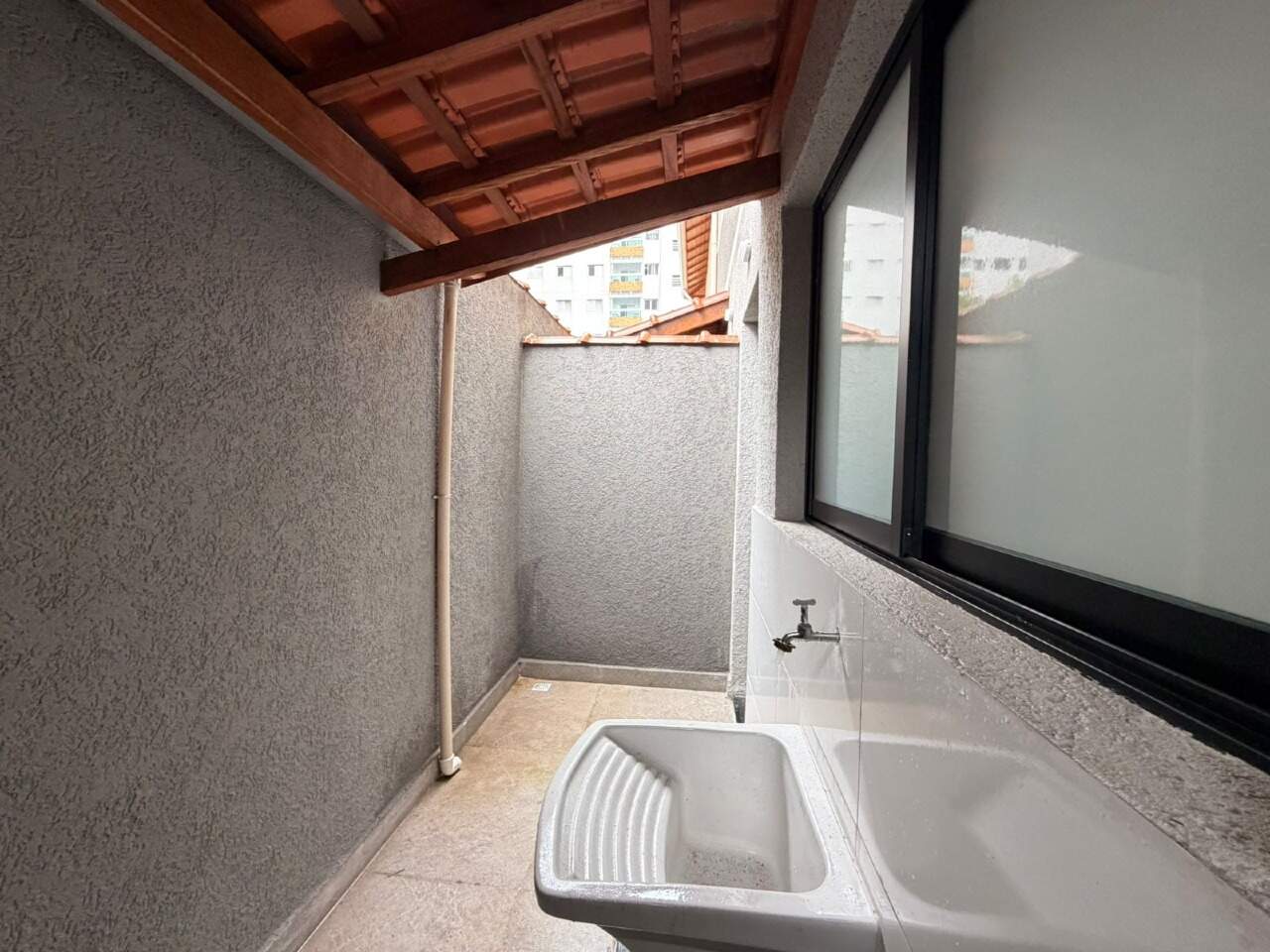 Sobrado à venda no Mirim: 