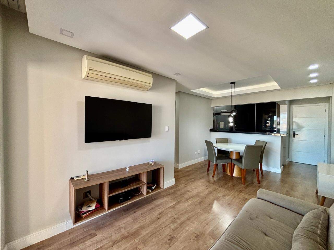 Apartamento à venda no Canto do Forte: 
