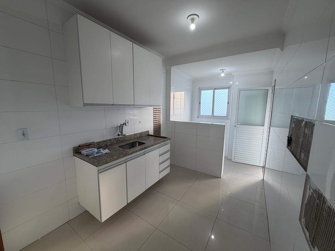Apartamento à venda no Canto do Forte: 