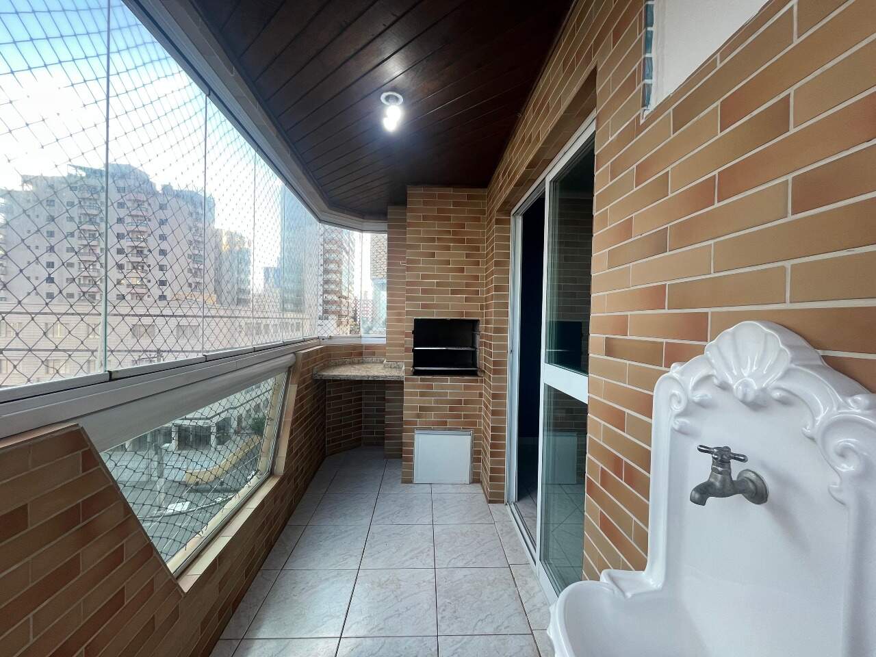 Apartamento à venda no Tupi: 
