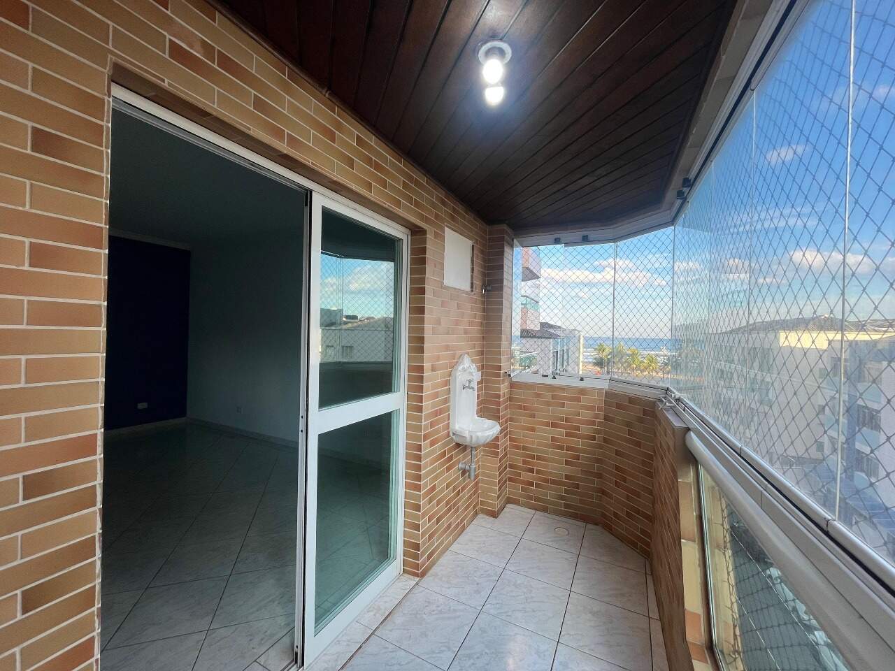 Apartamento à venda no Tupi: 