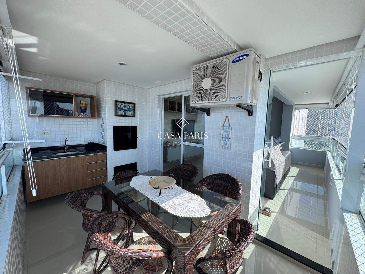 Apartamento à venda no Solemar: 