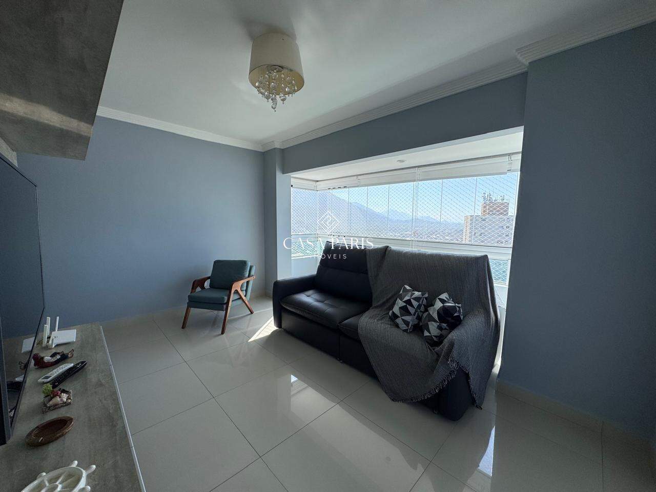 Apartamento à venda no Solemar: 