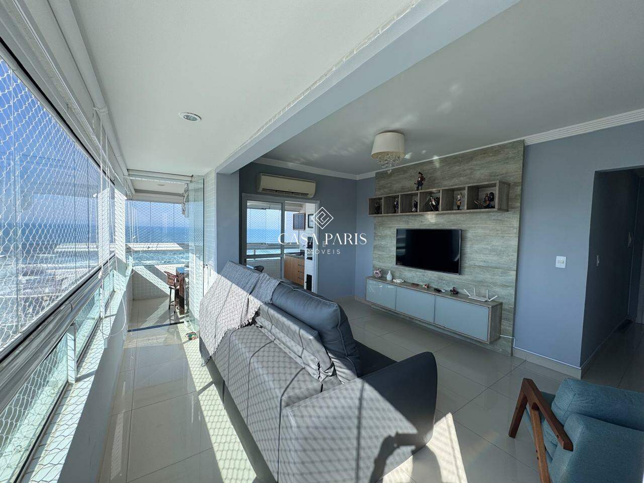 Apartamento à venda no Solemar: 