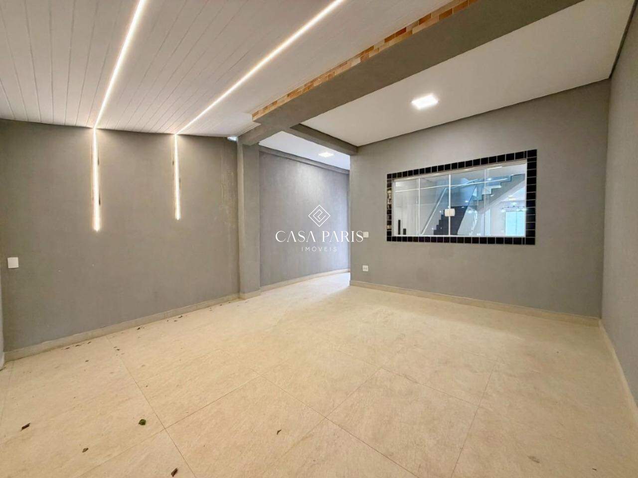 Sala à venda no Canto do Forte: 