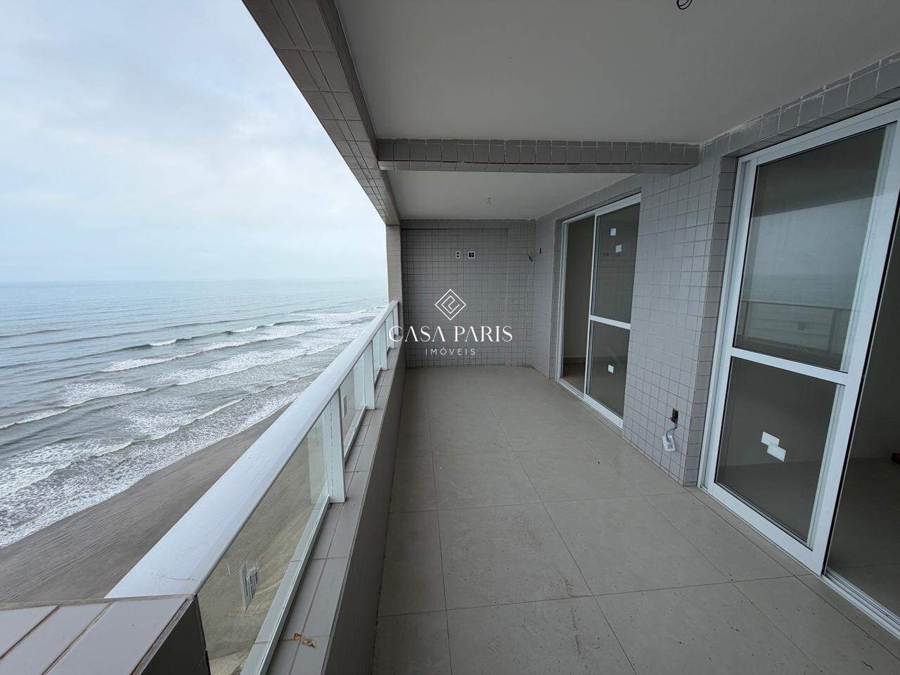 Apartamento à venda no Solemar: 