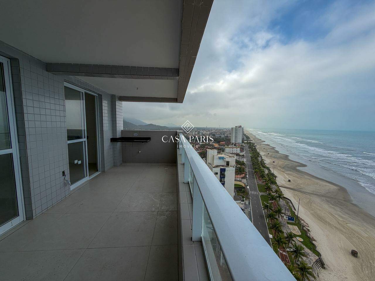 Apartamento à venda no Solemar: 