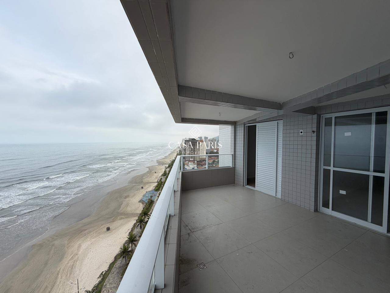 Apartamento à venda no Solemar: 