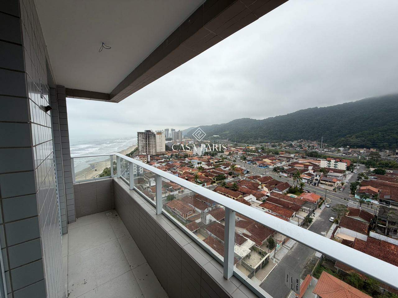 Apartamento à venda no Solemar: 