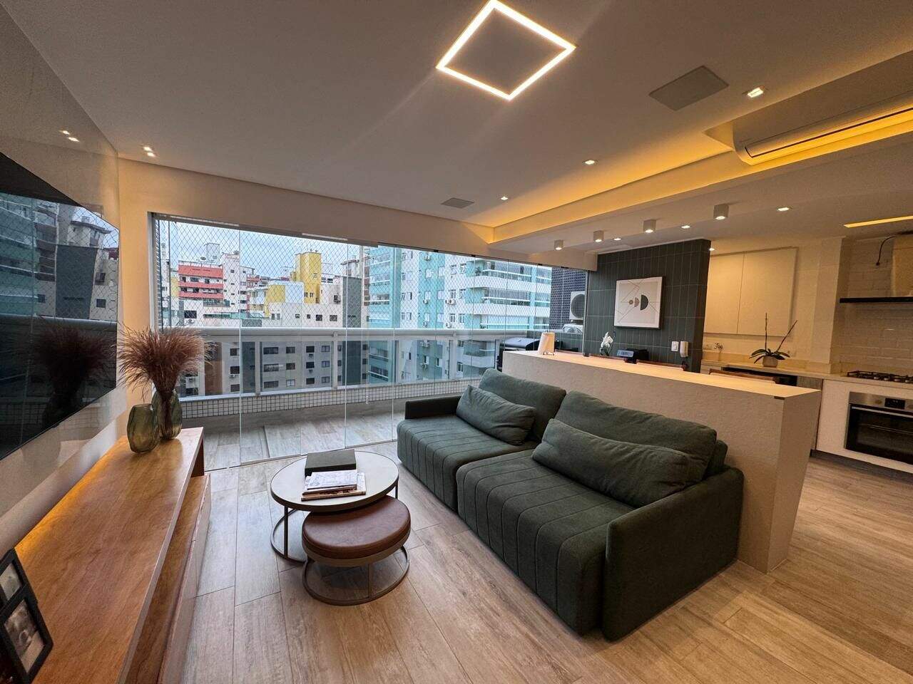 Apartamento Duplex à venda no Canto do Forte: 