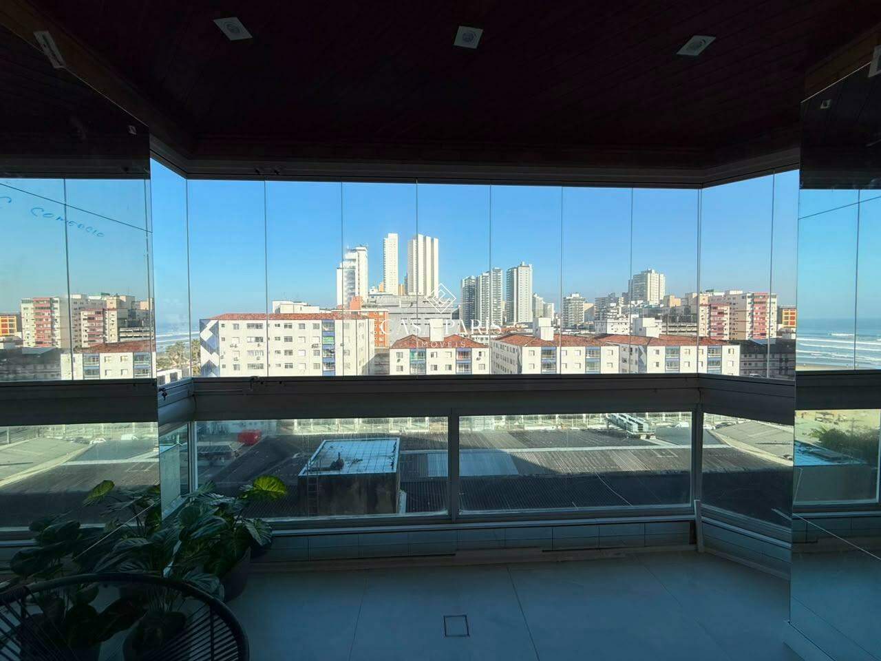 Apartamento à venda no Canto do Forte: 