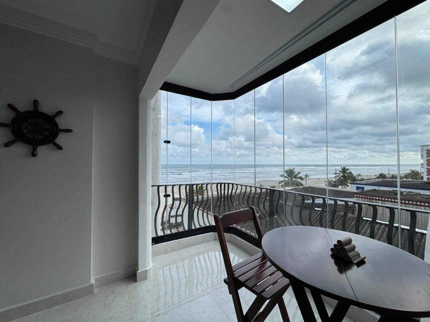 Apartamento à venda no Tupi: 