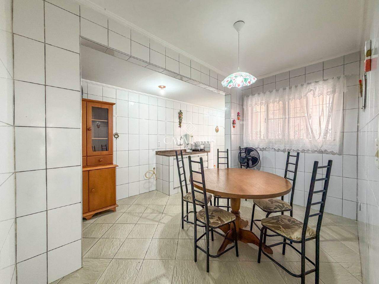 Casa à venda no Canto do Forte: 