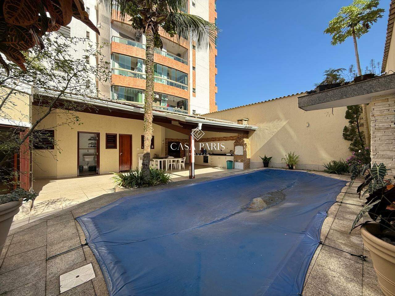 Sobrado à venda no Canto do Forte: 