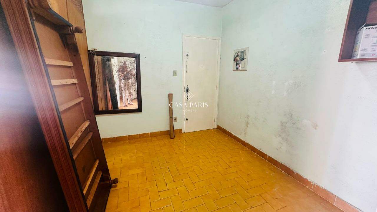Kitnet à venda no Canto do Forte: 