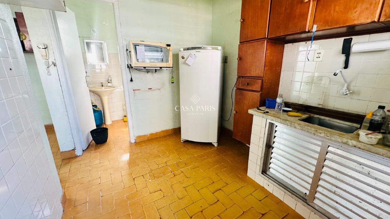 Kitnet à venda no Canto do Forte: 