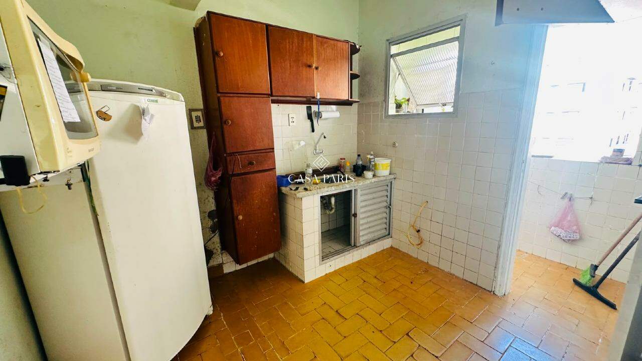 Kitnet à venda no Canto do Forte: 