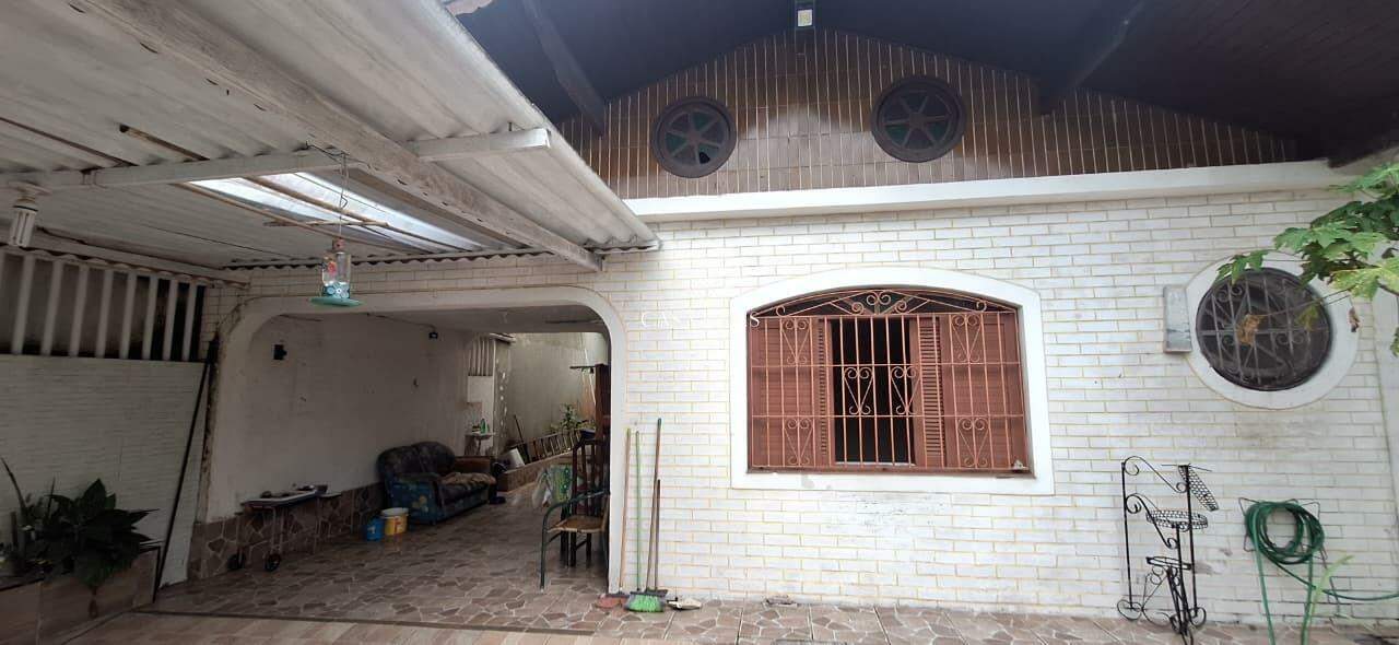 Casa à venda no Canto do Forte: 